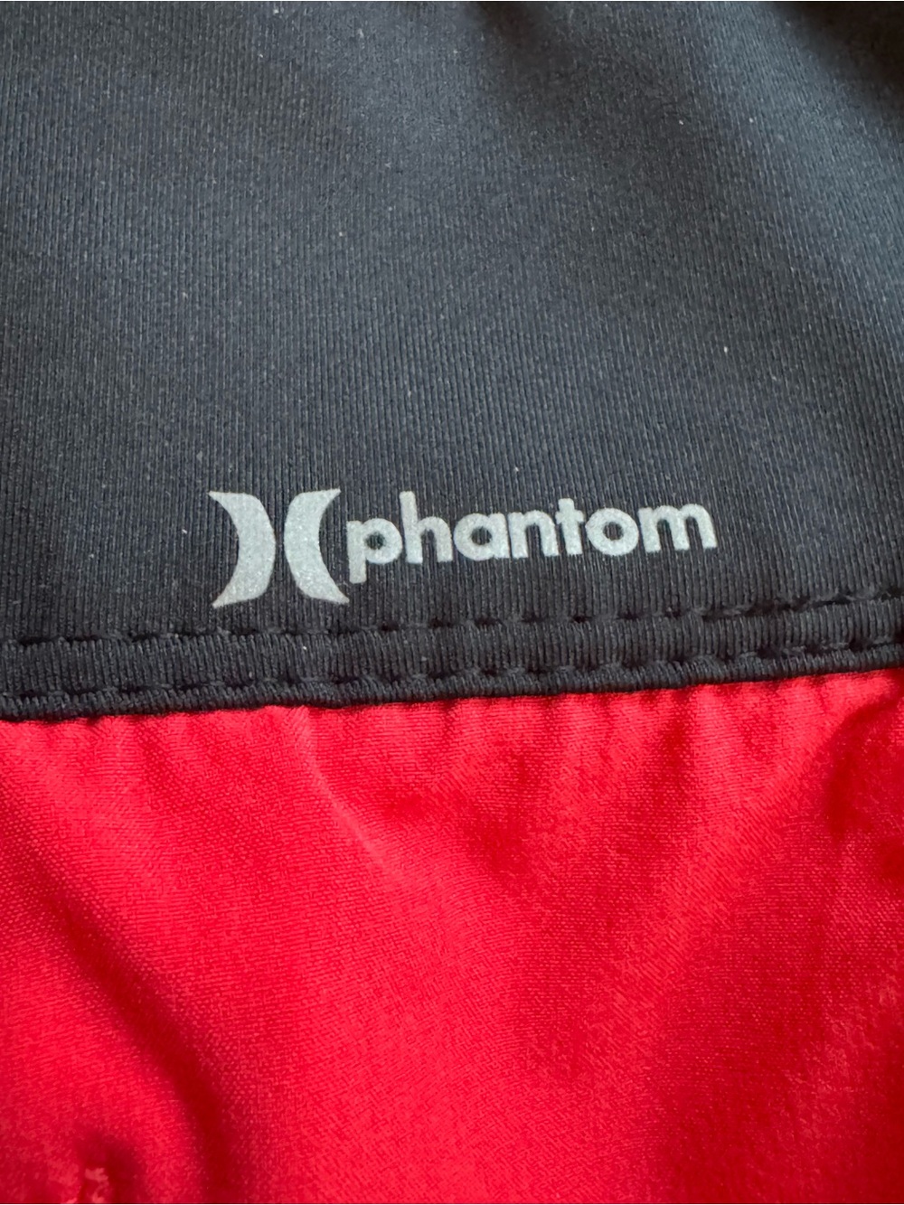 Hurley Phantom 2.5” boardshorts.  Medium EUC - Picture 7 of 11